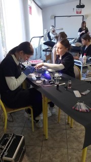photo1